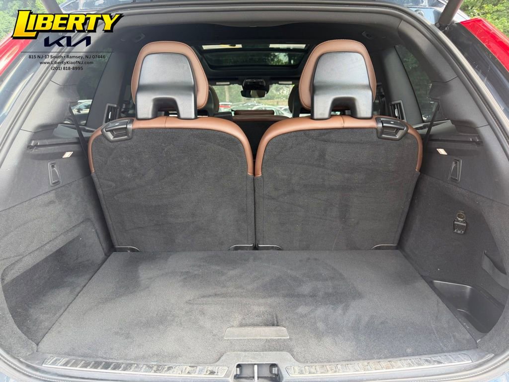 Used 2022 Volvo XC90 T6 Inscription w/ Climate Package AWD/4WD image 11
