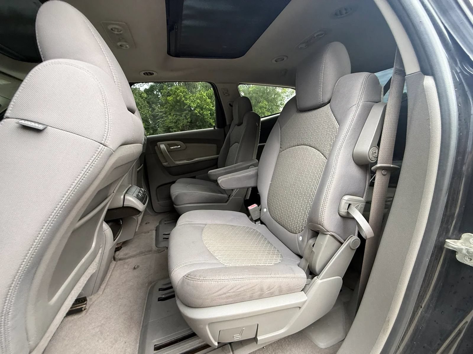 Used 2010 Chevrolet Traverse LT AWD/4WD image 10
