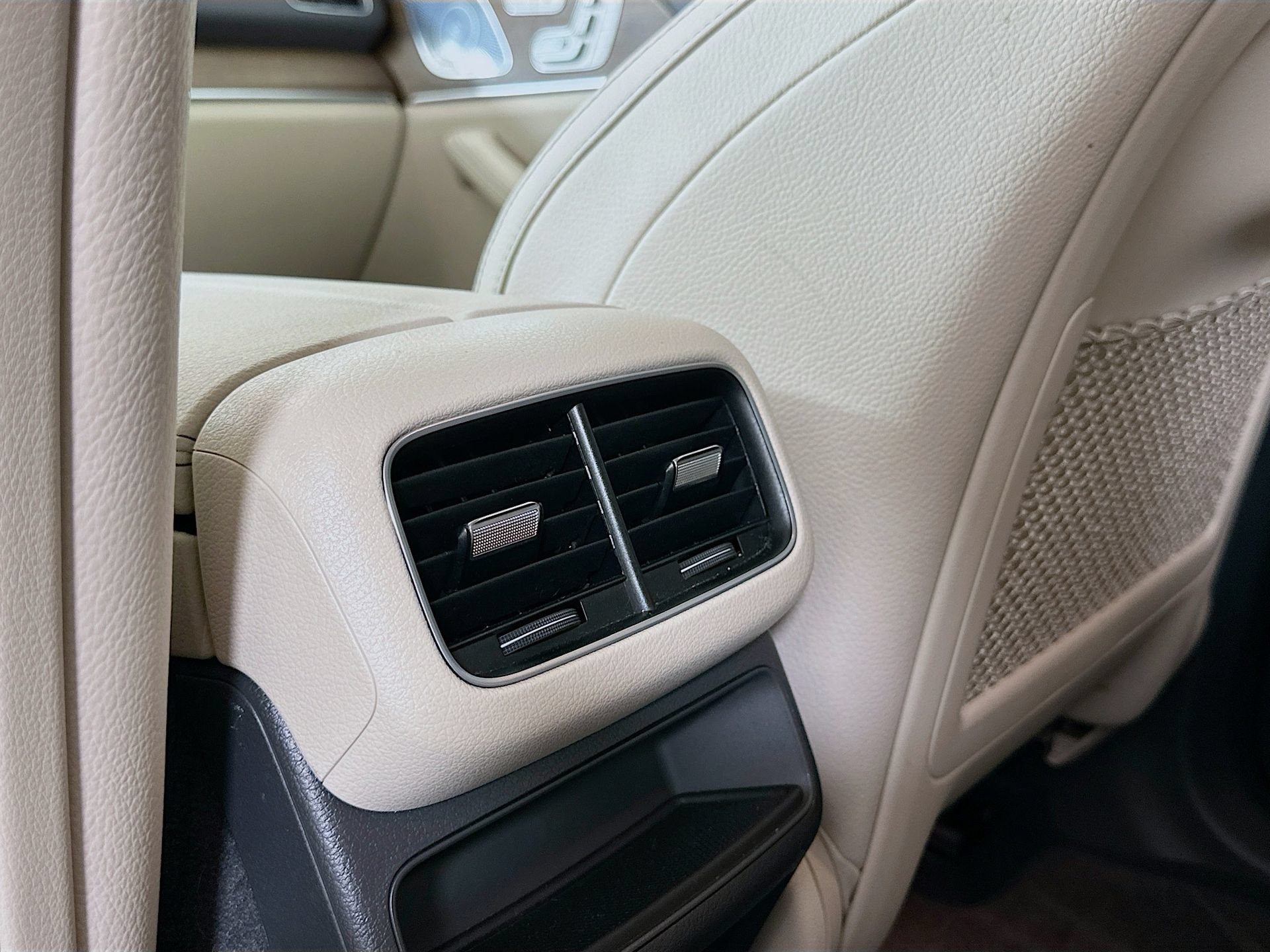 Certified 2020 Mercedes-Benz GLE 450 4MATIC image 28