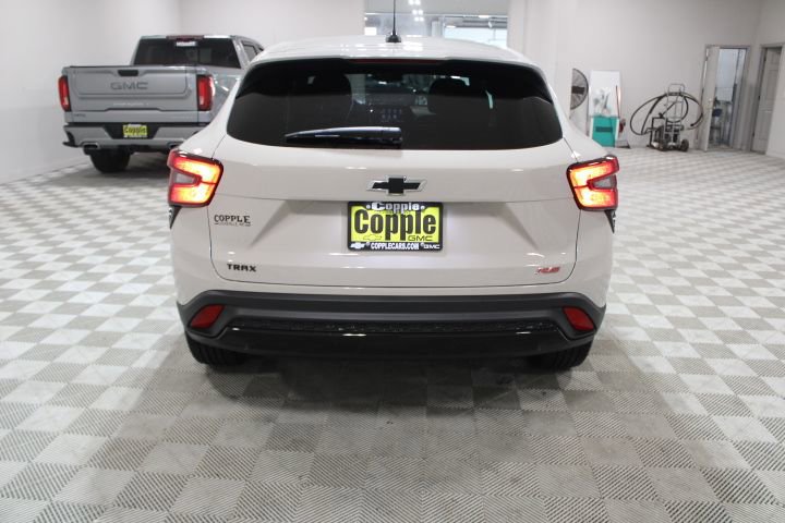 New 2026 Chevrolet Trax RS w/ Sunroof Package image 12