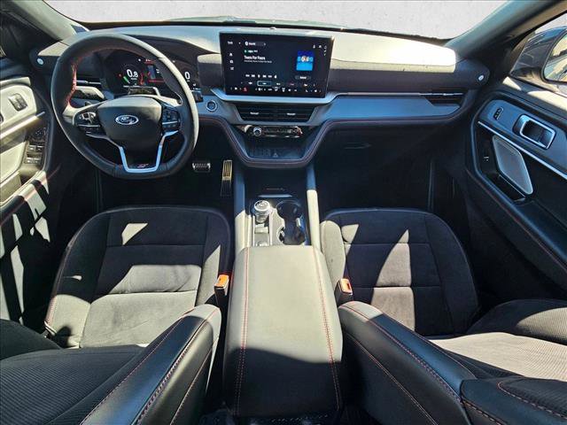 Used 2025 Ford Explorer ST image 13