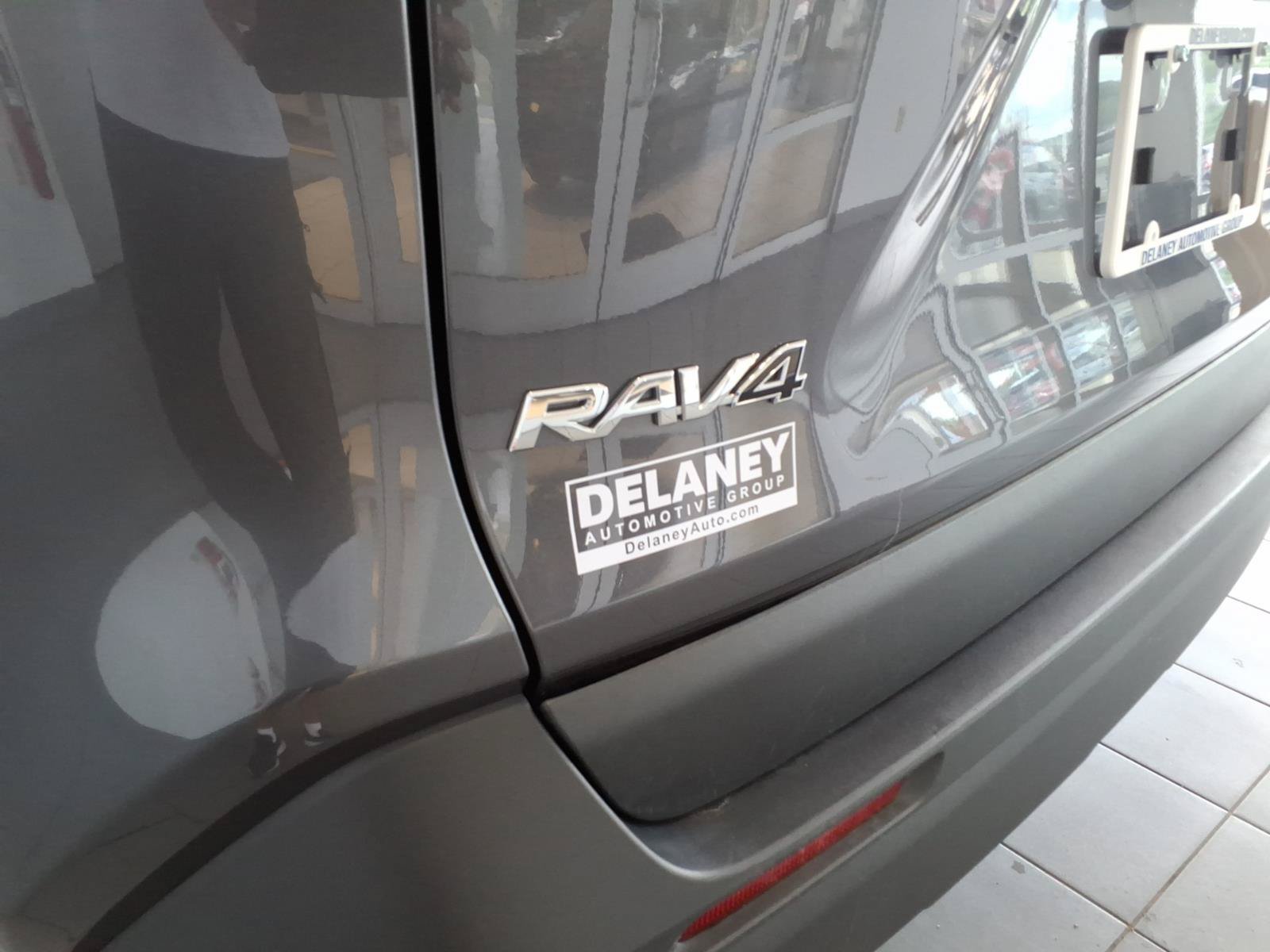 Used 2024 Toyota RAV4 XLE AWD/4WD image 17