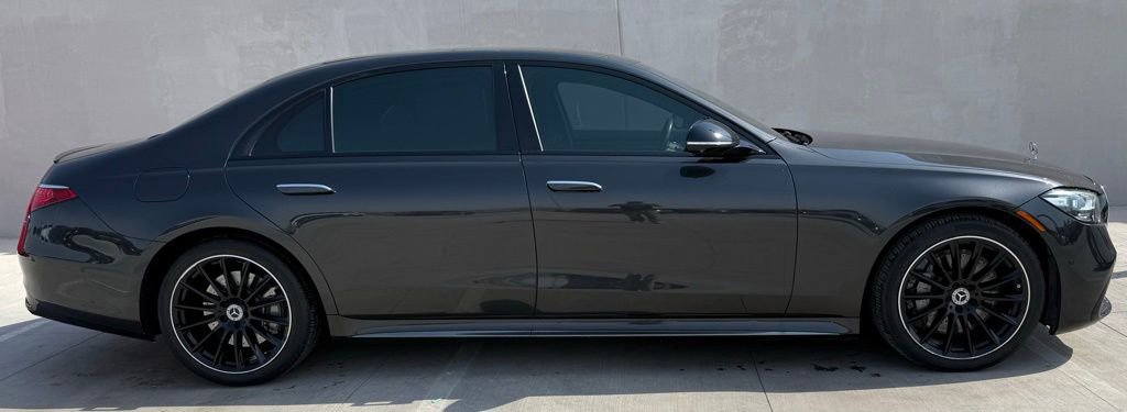 Used 2023 Mercedes-Benz S 500 4MATIC image 3