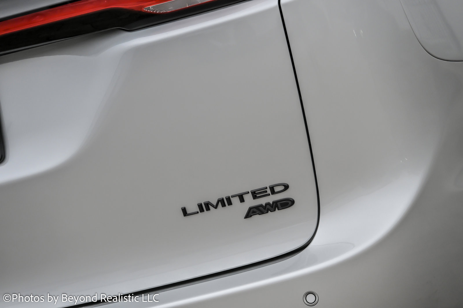 Used 2024 Chrysler Pacifica Limited w/ S Appearance Package image 17