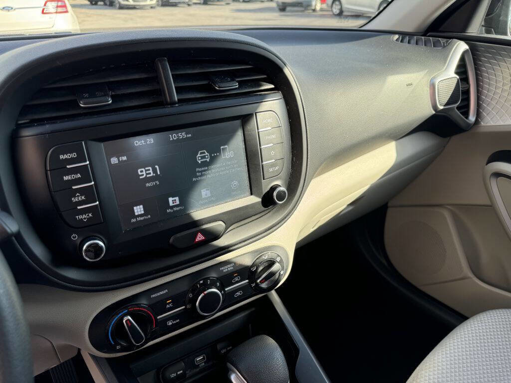 Used 2021 Kia Soul LX image 11