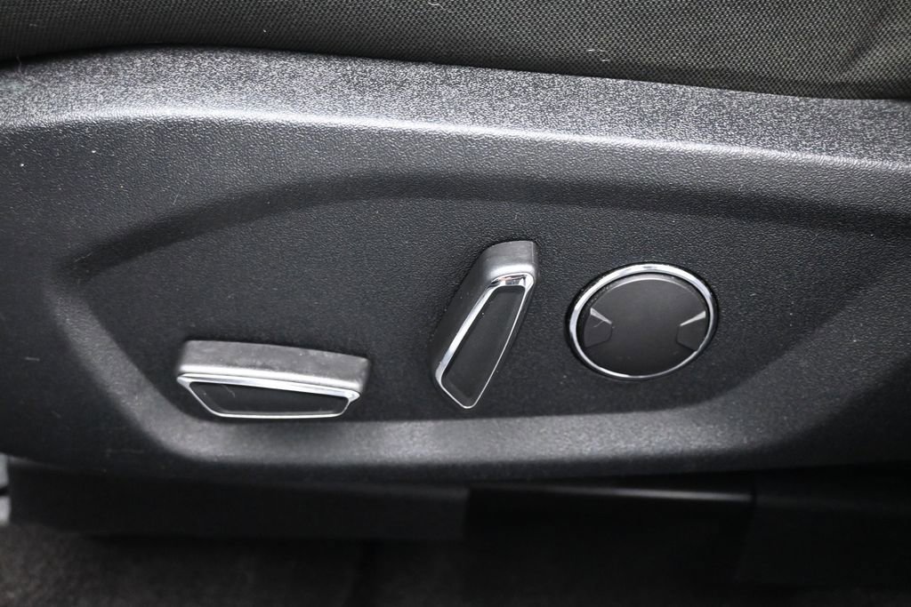 Certified 2019 Ford Fusion SE FWD image 10