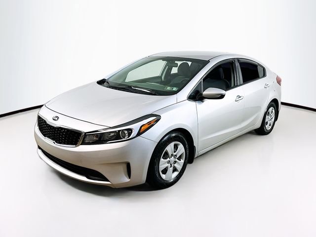 Used 2018 Kia Forte LX w/ LX Rear Camera Package FWD image 3