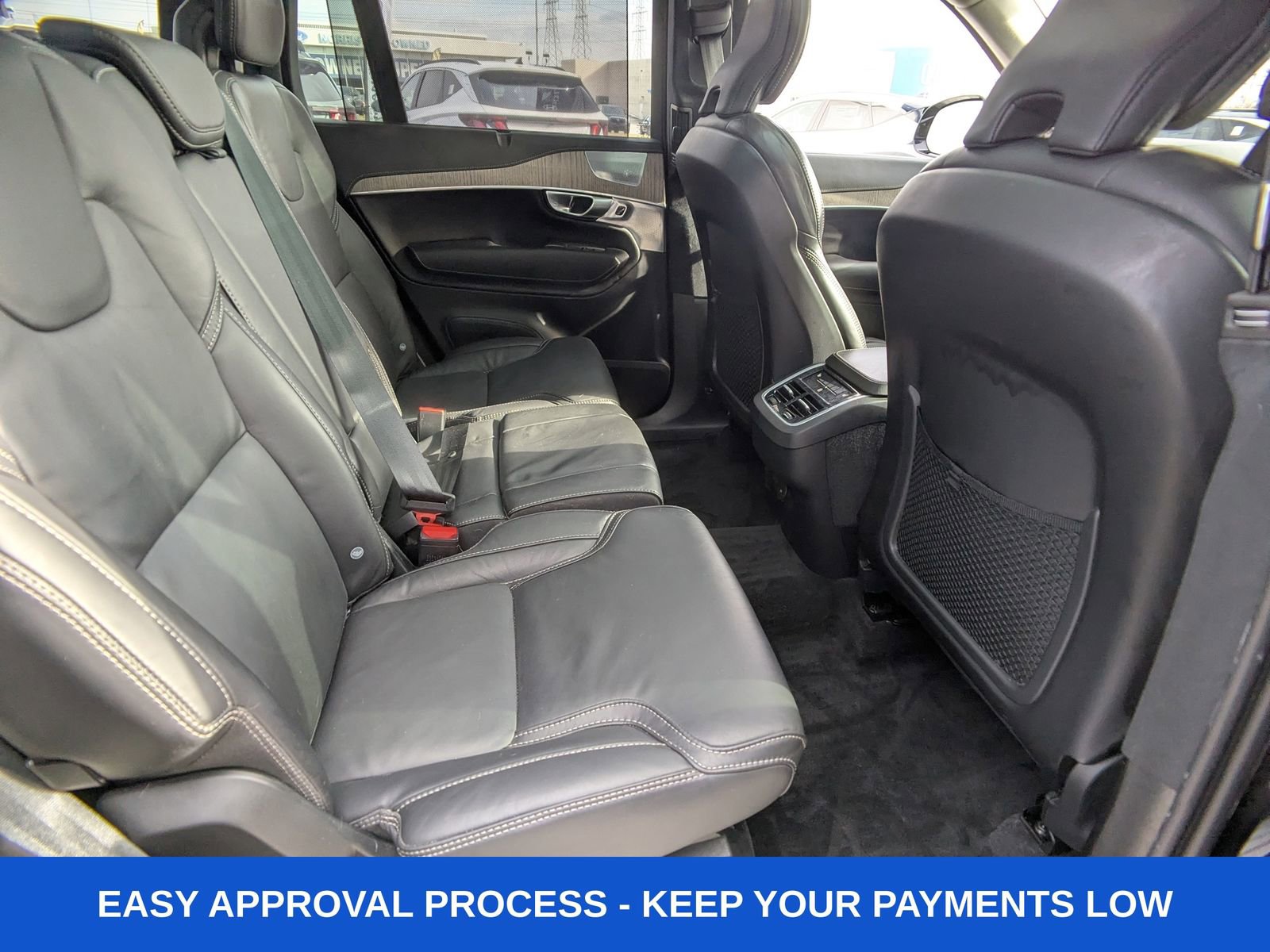 Used 2024 Volvo XC90 B6 Ultimate w/ Lounge Package image 16