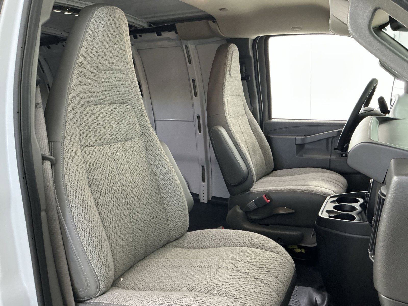 New 2026 Chevrolet Express 2500 w/ Driver Convenience Package image 30