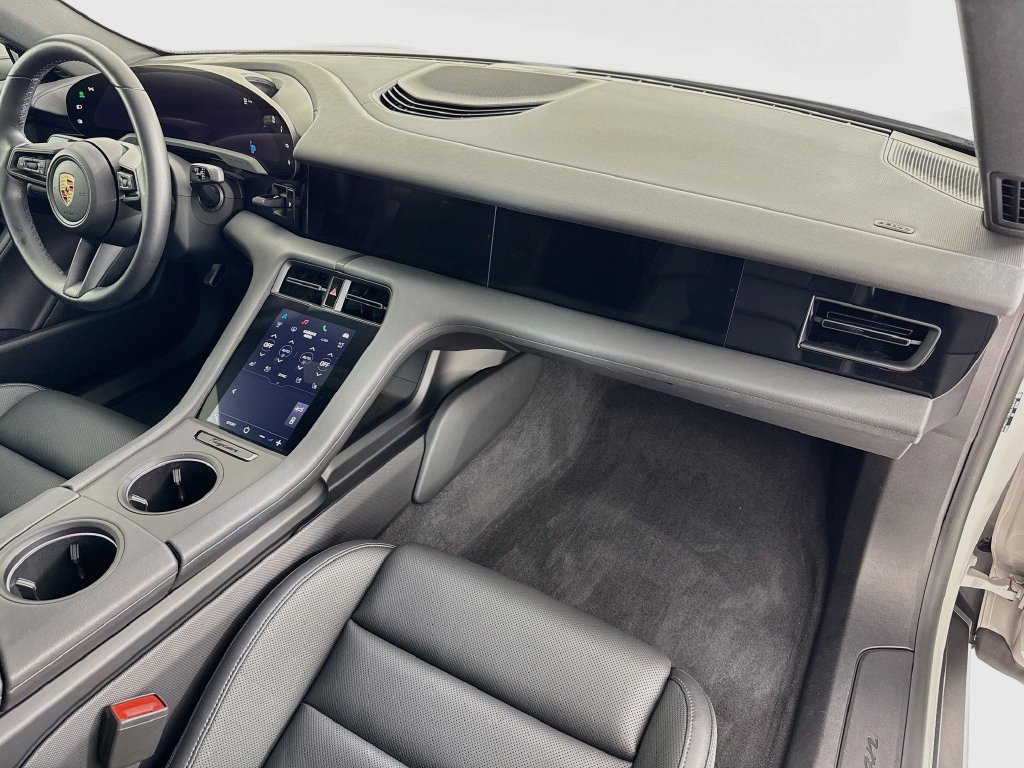 Certified 2024 Porsche Taycan RWD image 30