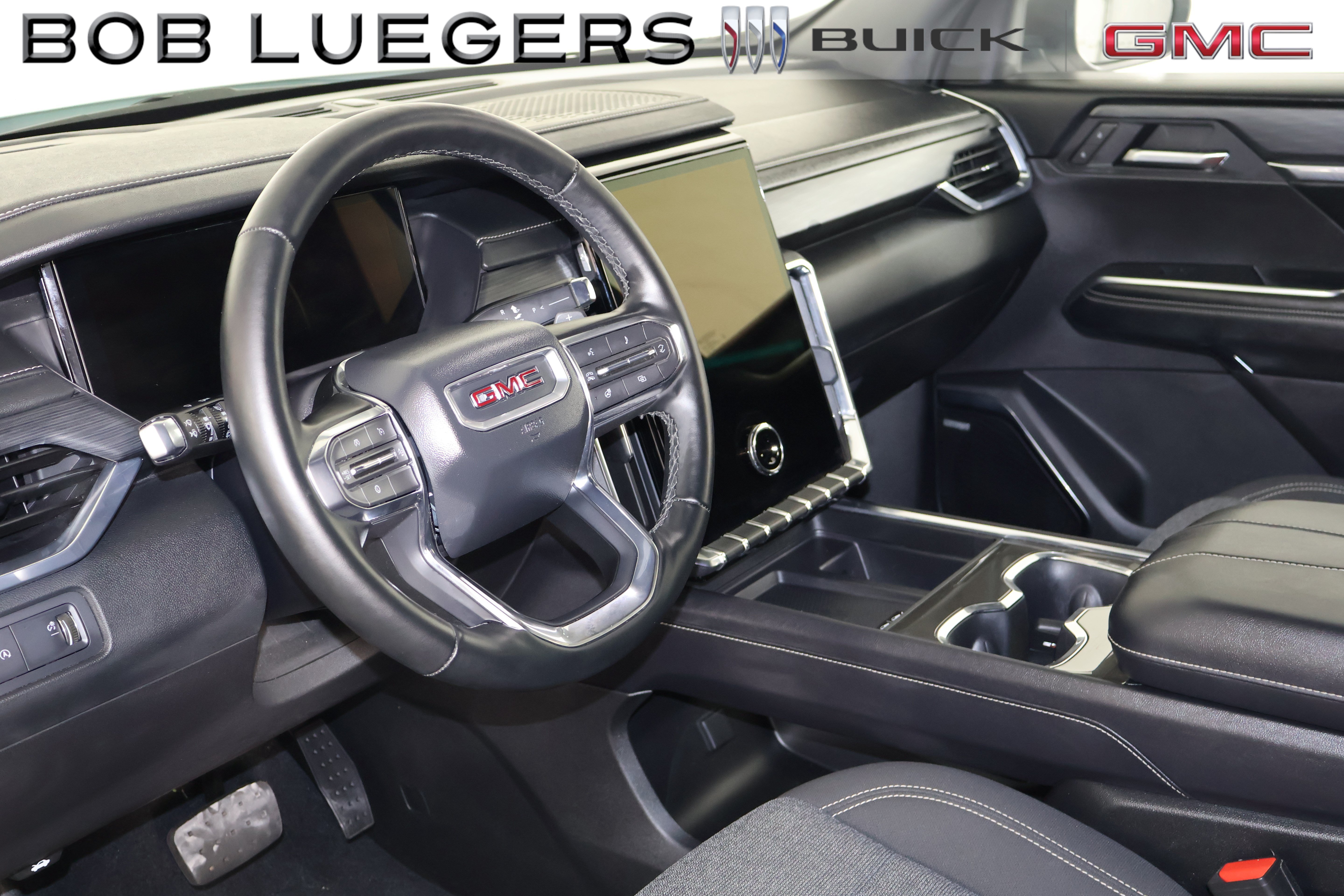 Certified 2025 GMC Acadia Elevation FWD image 9