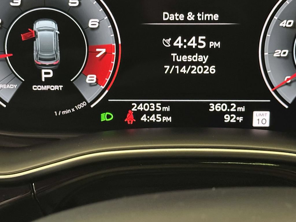 Used 2024 Audi SQ8 Prestige AWD/4WD image 27