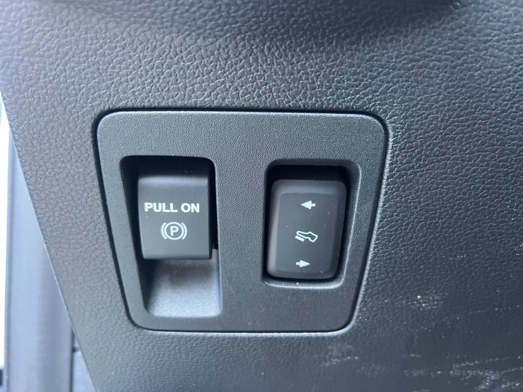 Certified 2020 Ford F150 Platinum w/ Equipment Group 701A Luxury image 27