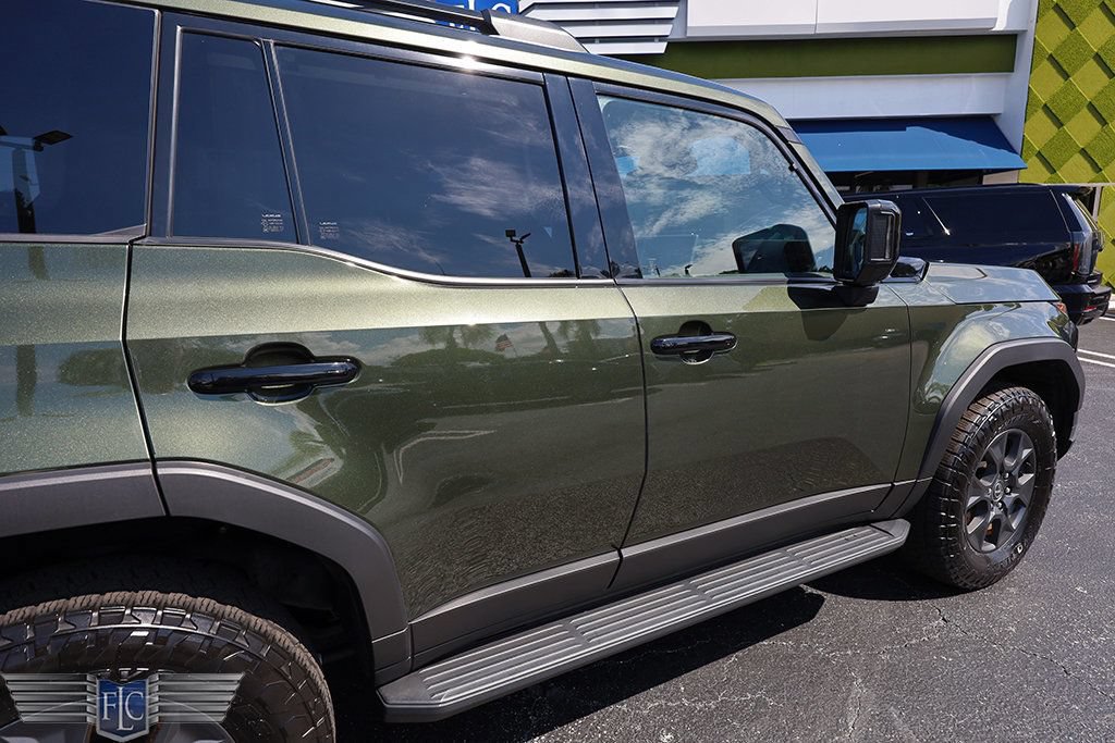 Used 2024 Lexus GX 550 AWD/4WD image 10