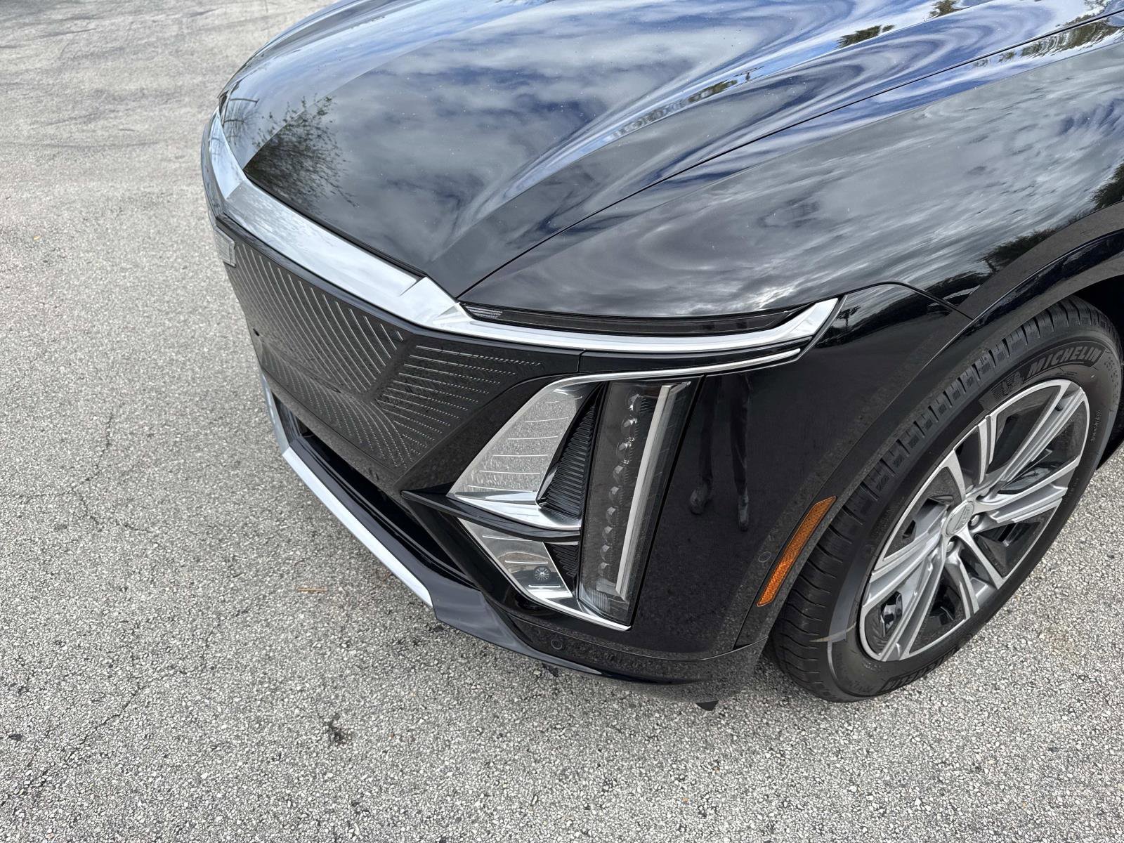 New 2026 Cadillac Lyriq Premium Luxury w/ LPO, Floor Liner Package RWD image 10