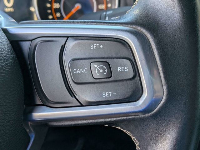 Used 2019 Jeep Wrangler Unlimited Sahara AWD/4WD image 28