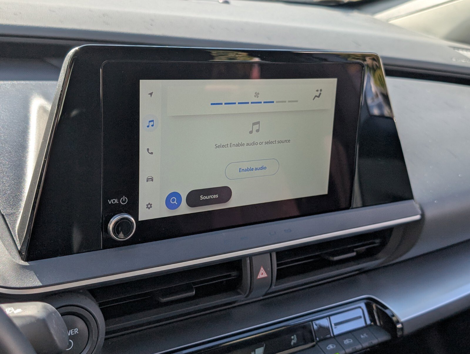 Used 2024 Toyota Prius LE image 21