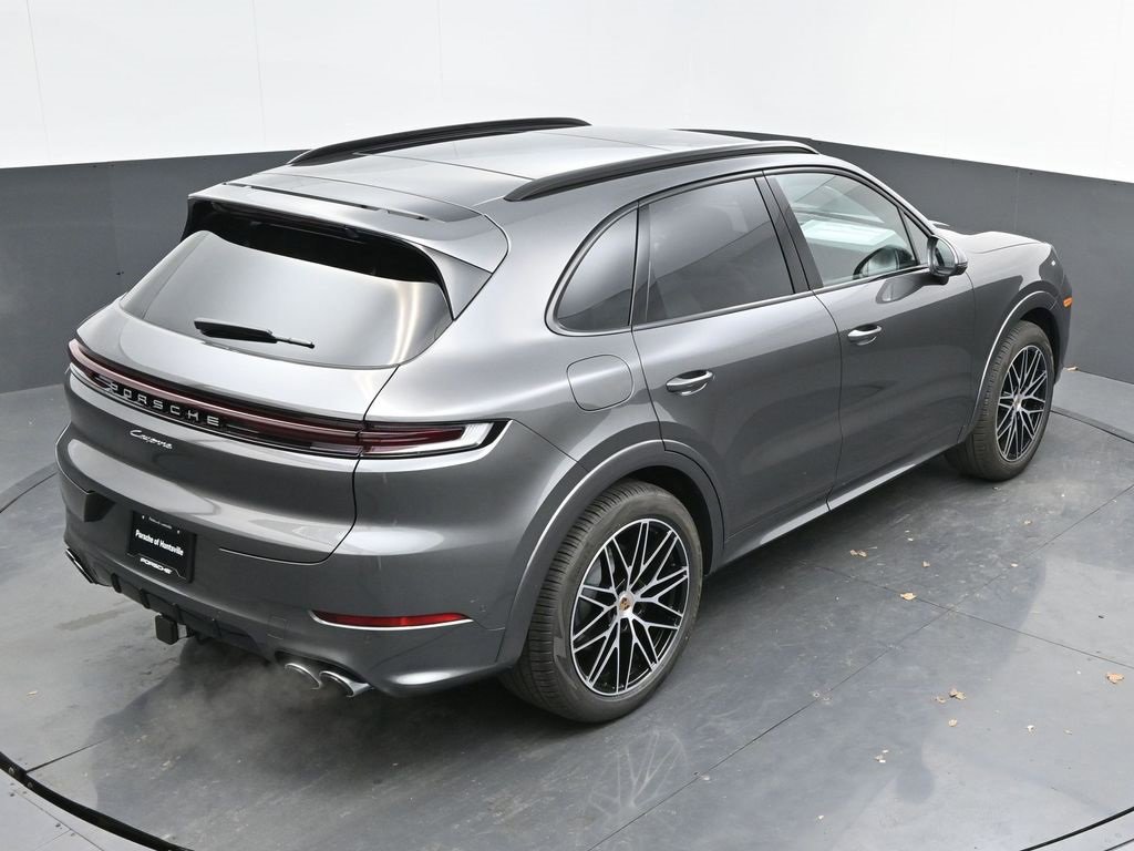 Certified 2025 Porsche Cayenne image 42