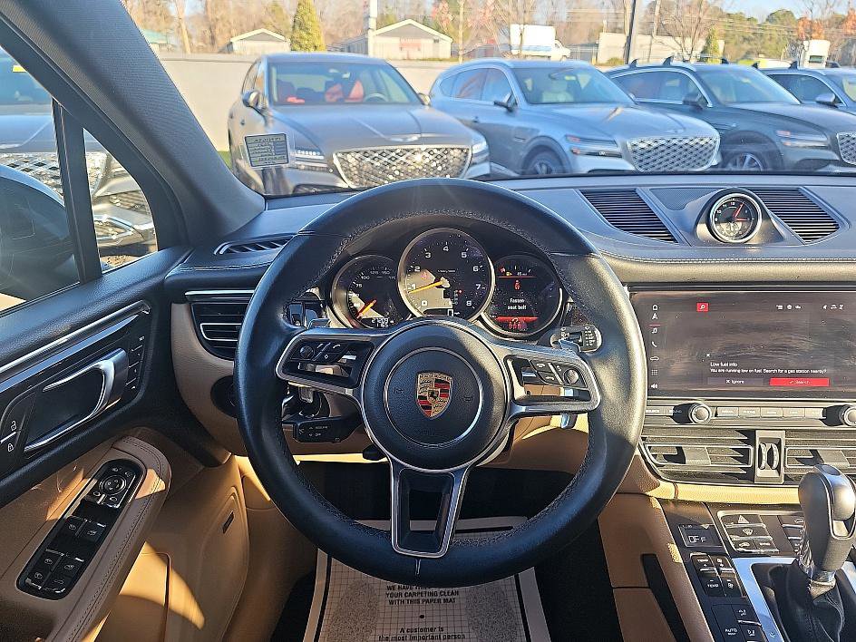 Used 2021 Porsche Macan image 19