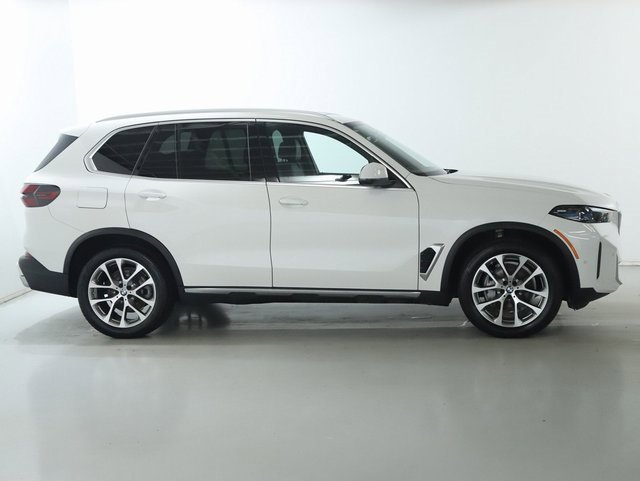 Used 2026 BMW X5 xDrive40i w/ Climate Comfort Package image 11