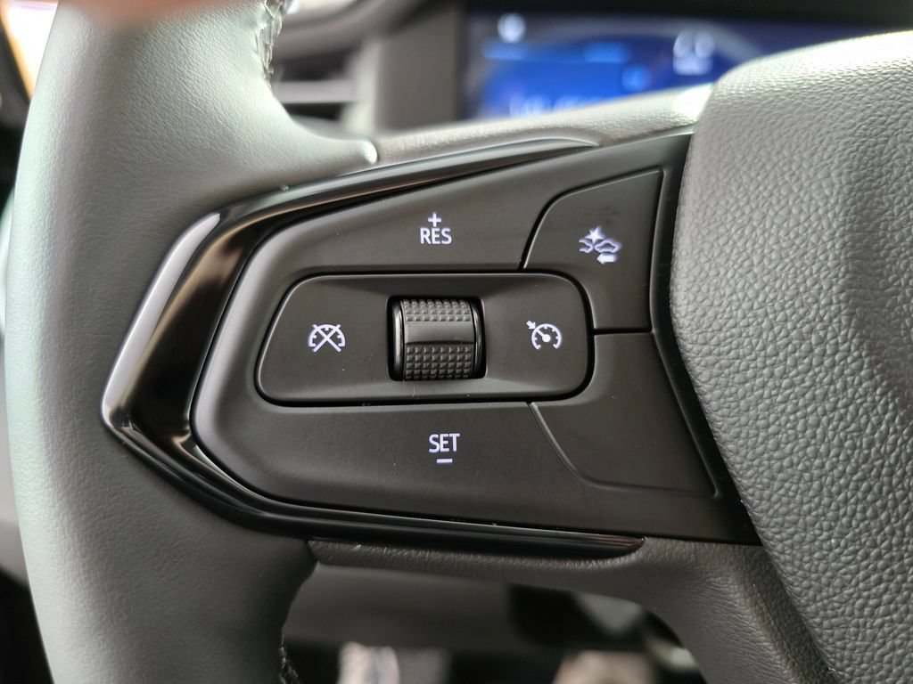 New 2027 Chevrolet Bolt LT w/ Comfort Package FWD image 29
