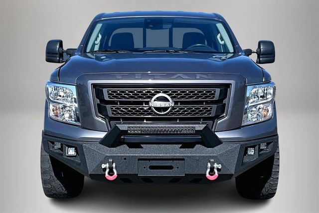 Used 2024 Nissan Titan SV w/ SV Convenience Package image 3