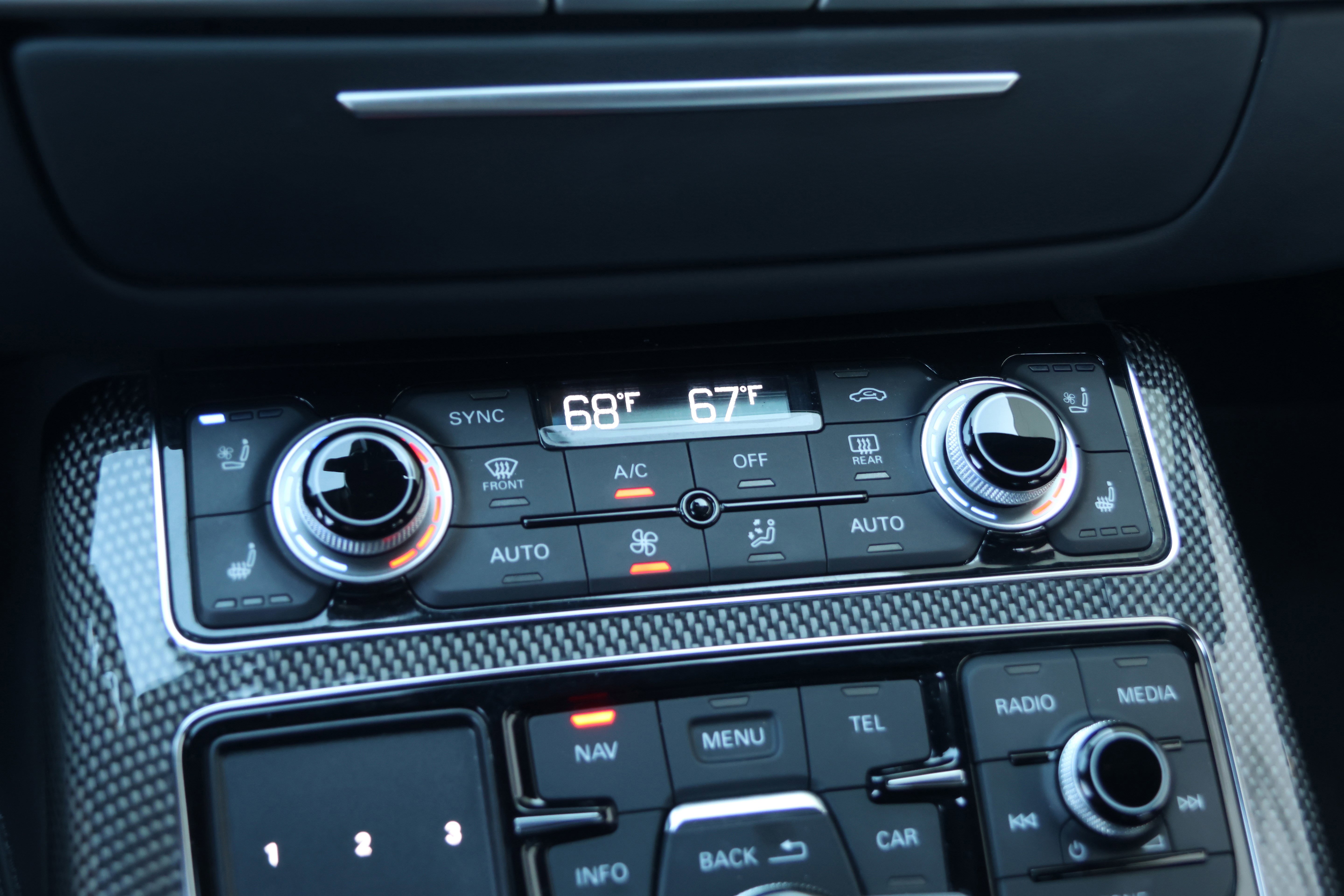 Used 2016 Audi S8 image 27