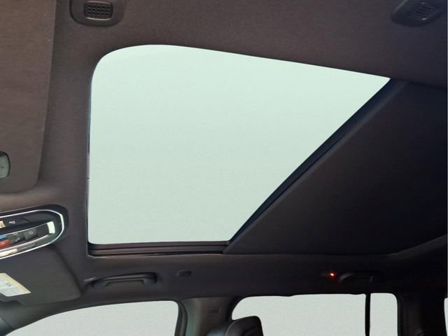 Used 2024 Jeep Wagoneer L Series II w/ Convenience Group I image 20