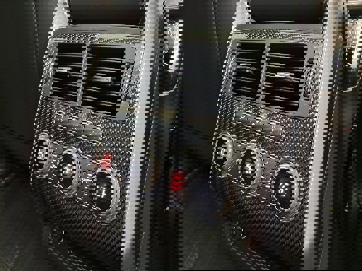 Used 2017 Land Rover Range Rover Sport SVR AWD/4WD image 58