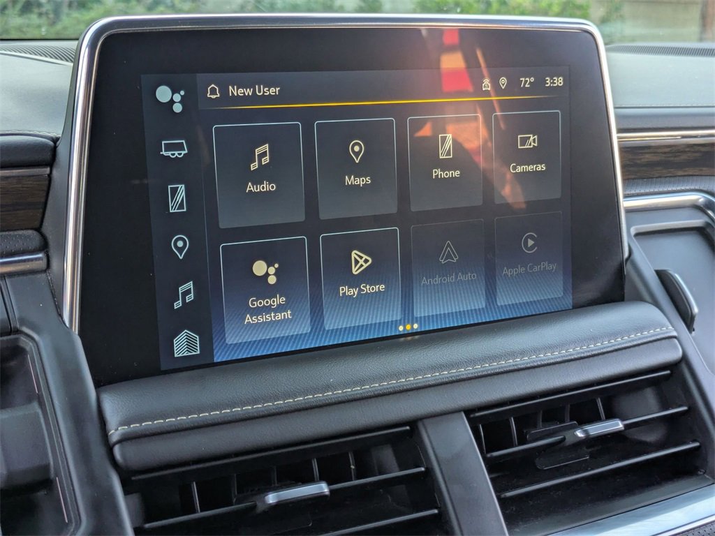 Used 2023 Chevrolet Suburban Premier image 22