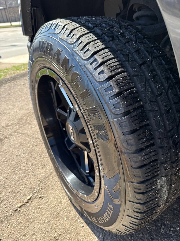 Used 2017 Ford F150 XLT w/ Equipment Group 302A Luxury image 26