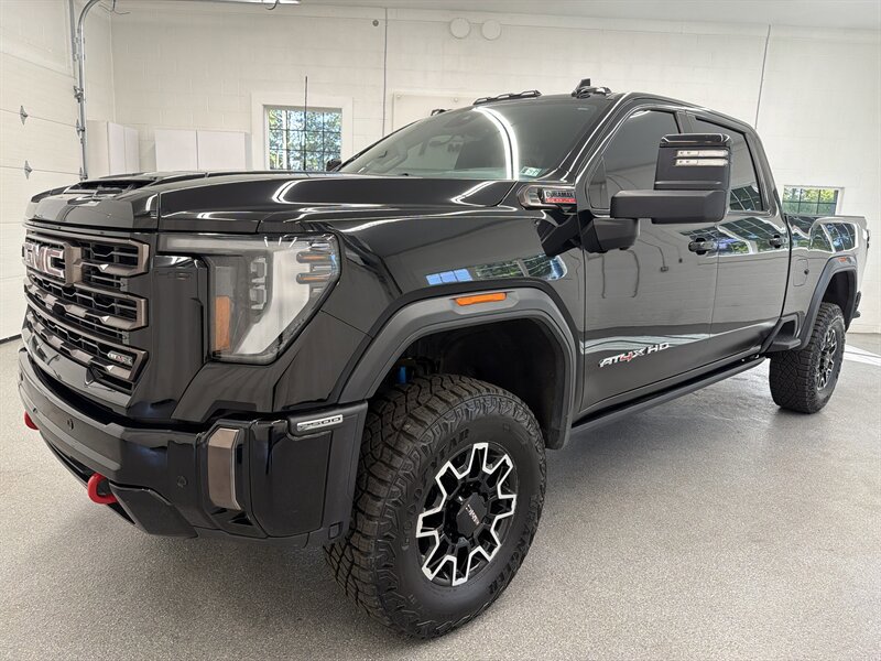 Used 2024 GMC Sierra 2500 AT4X AWD/4WD image 1