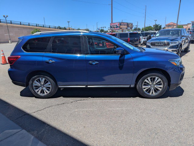 Used 2020 Nissan Pathfinder SL AWD/4WD image 6