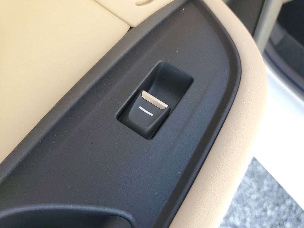 Certified 2025 Acura TLX w/ Technology Package image 14