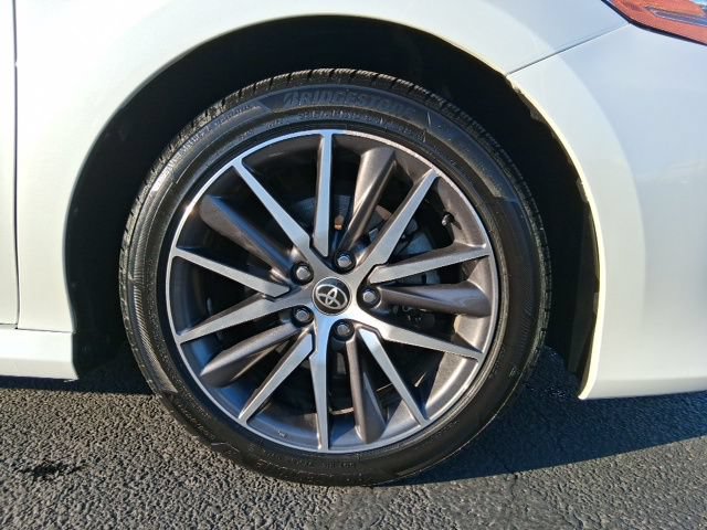 Used 2022 Toyota Camry XLE w/ Cold Weather Package FWD image 5