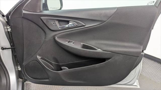 Used 2022 Chevrolet Malibu LT FWD image 22