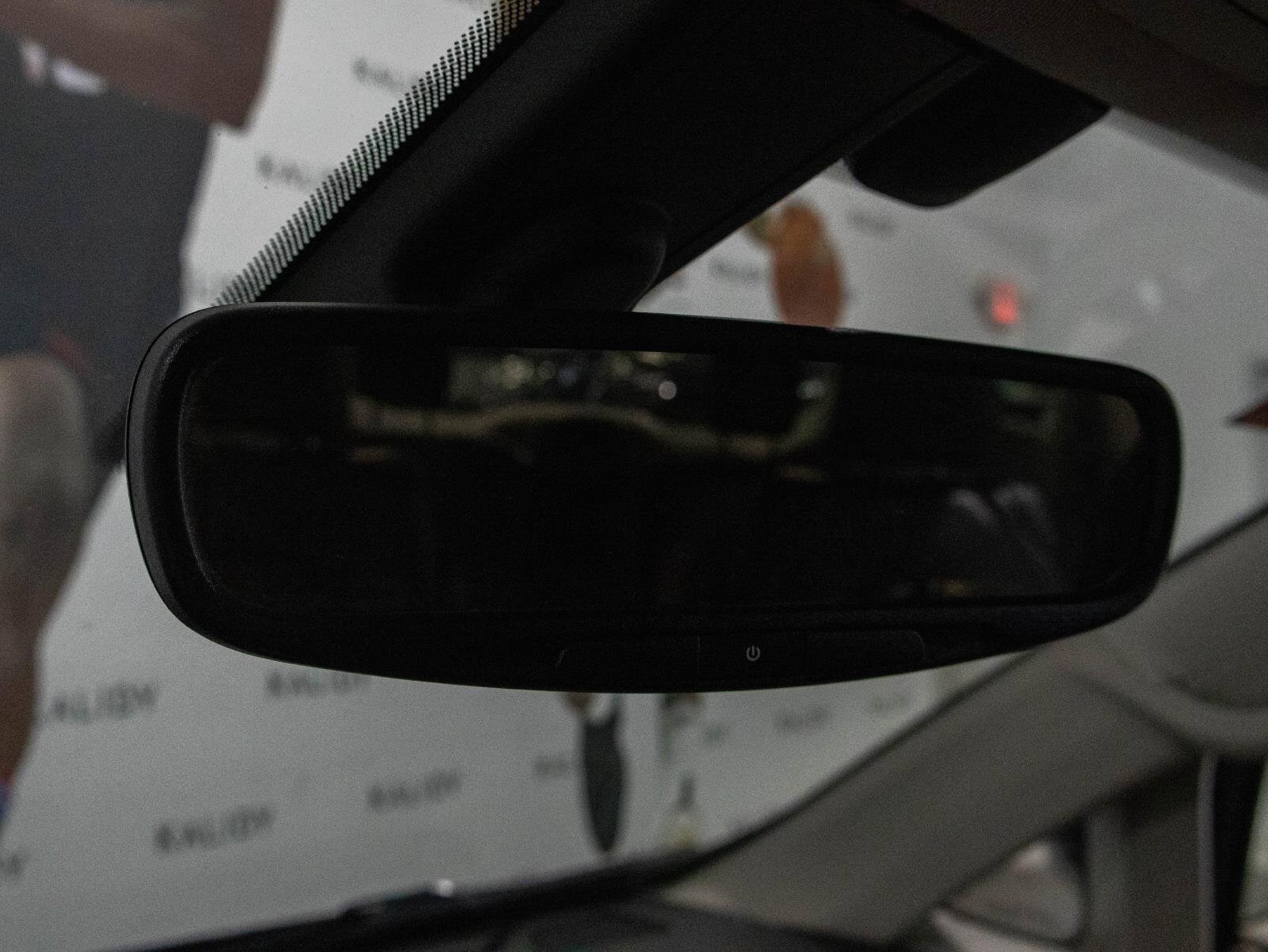 Used 2019 Chrysler Pacifica Touring-L image 12