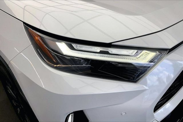 Used 2023 Toyota RAV4 XSE AWD/4WD image 29