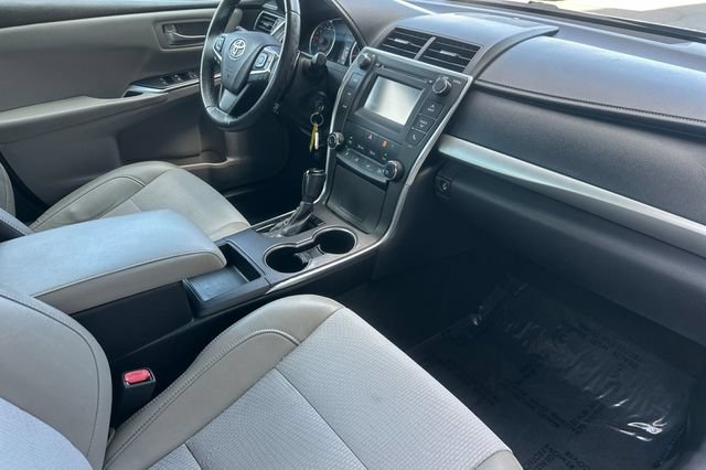 Certified 2017 Toyota Camry SE FWD image 19