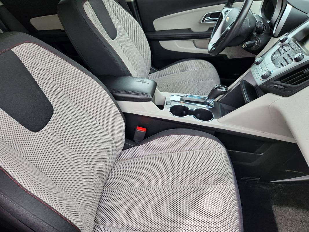 Used 2017 Chevrolet Equinox LT w/ Convenience Package image 13