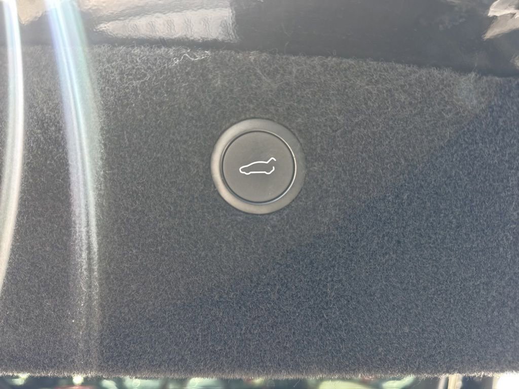 Used 2023 Tesla Model X AWD/4WD image 29
