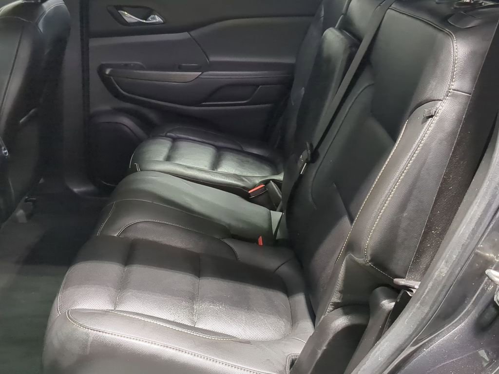 Used 2019 GMC Acadia SLT w/ LPO, Cargo Package AWD/4WD image 23