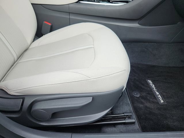 Certified 2023 Hyundai Sonata SEL w/ Cargo Package image 32