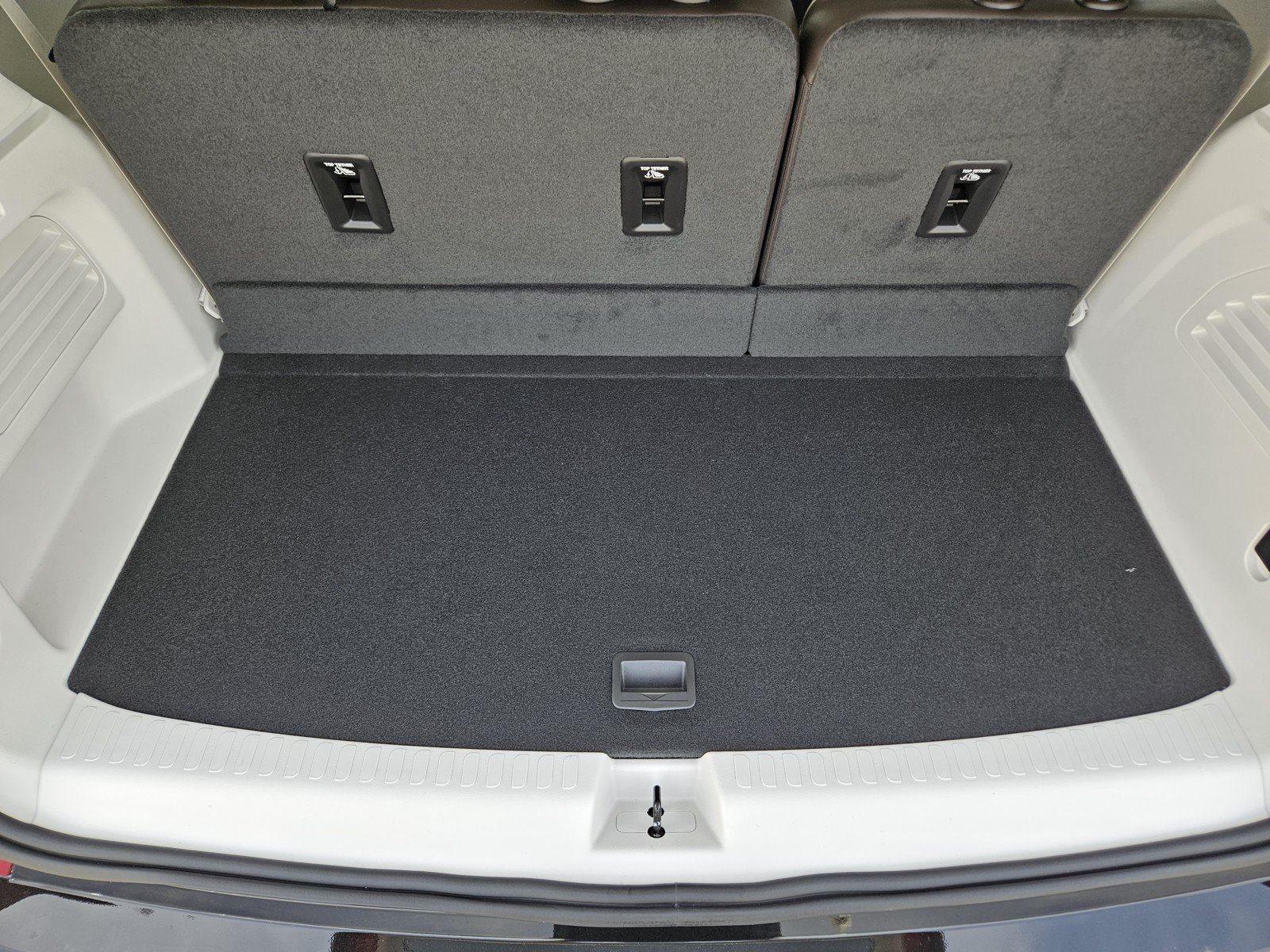 New 2027 GMC Acadia Denali FWD image 23