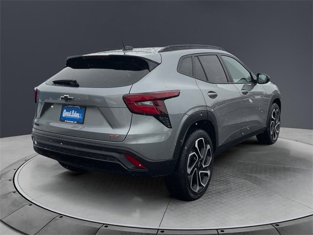 Used 2025 Chevrolet Trax RS w/ Sunroof Package image 5