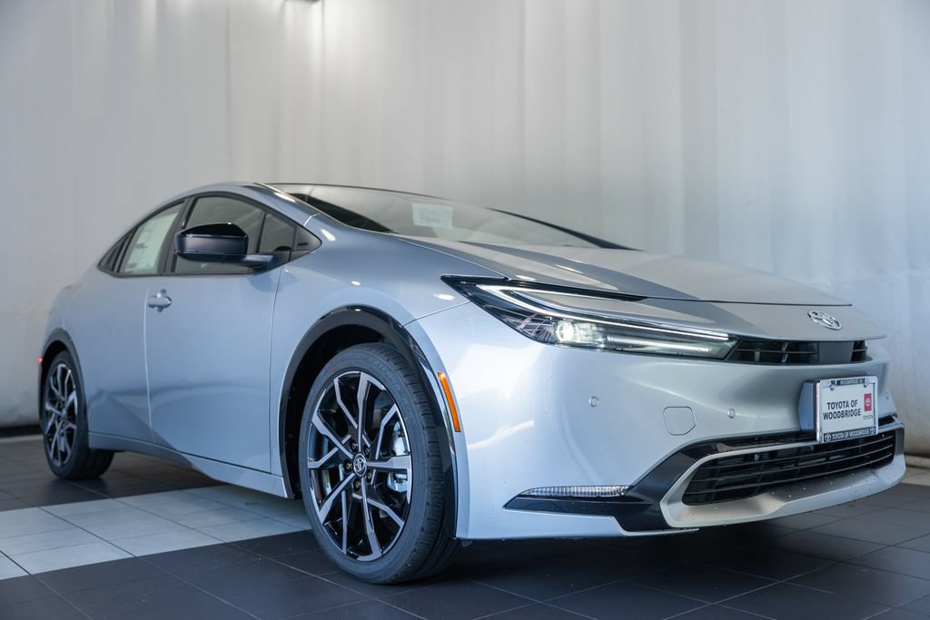 New 2026 Toyota Prius Plug-In Hybrid FWD image 1