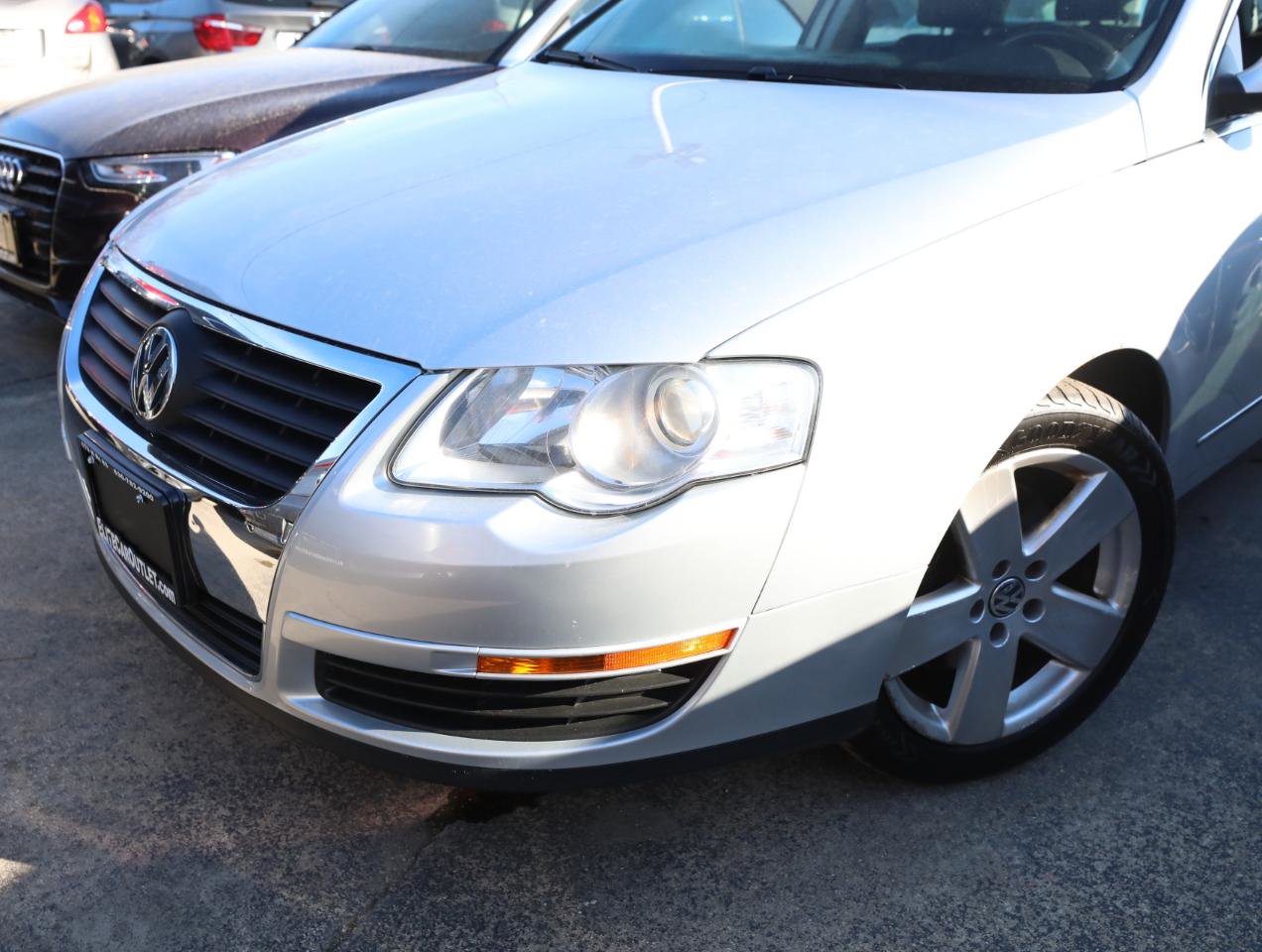 Used 2009 Volkswagen Passat Komfort image 2