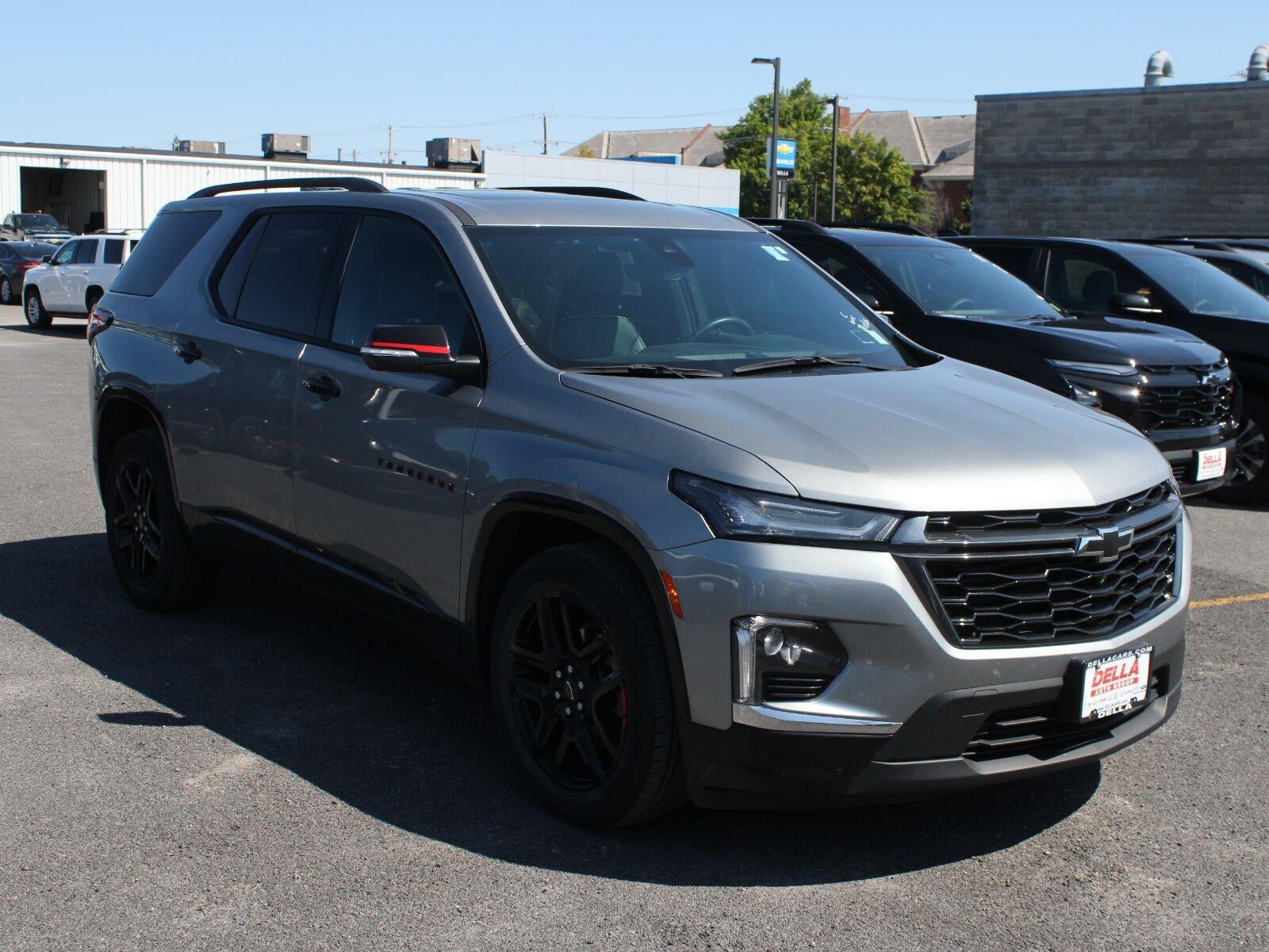 Used 2024 Chevrolet Traverse Premier w/ Redline Edition AWD/4WD image 3