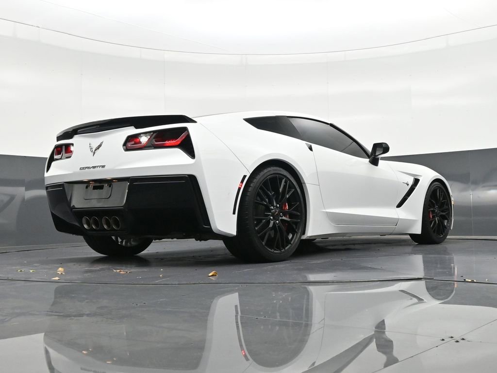 Used 2015 Chevrolet Corvette Stingray Coupe image 29