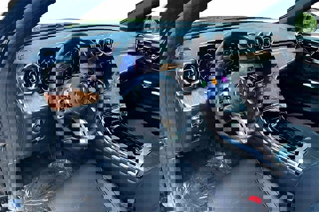 Certified 2025 Mercedes-Benz C 300 4MATIC Sedan image 20